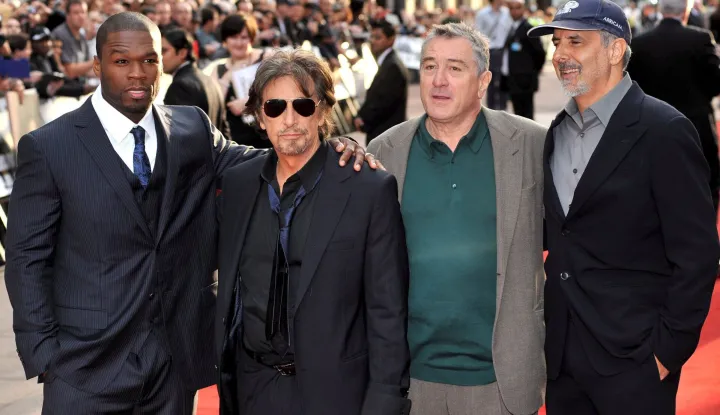 epa01488380 (L-R) American rapper Curtis '50 Cent' Jackson, actor Al Pacino, Robert De Niro and director Jon Avnet arrive at the UK Premiere of Avnet's new film 'Righteous Kill' held at the Empire Leicester Square in Central London, England, on 14 September 2008. The movie is about a pair of veteran New York police detectives on the trail of a vigilante serial killer. EPA/DANIEL DEME
