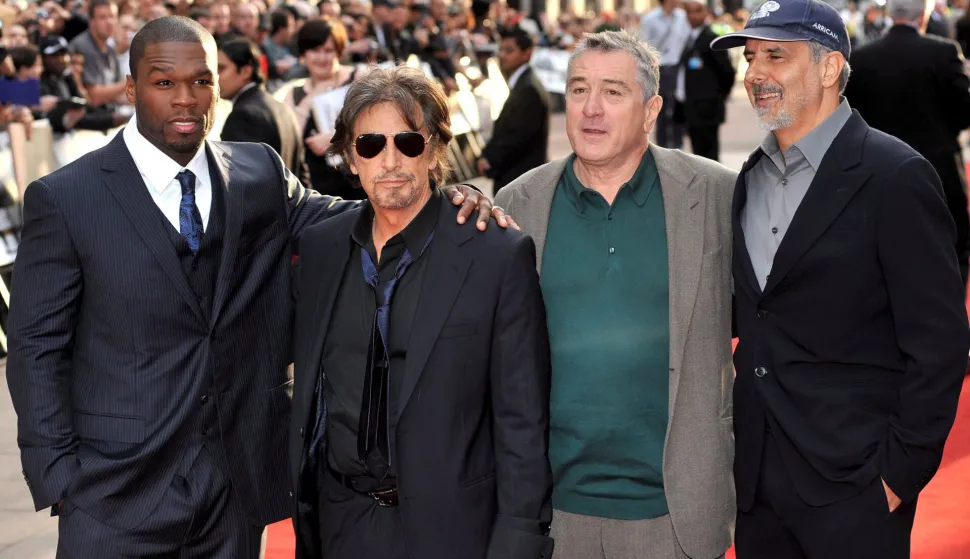 epa01488380 (L-R) American rapper Curtis '50 Cent' Jackson, actor Al Pacino, Robert De Niro and director Jon Avnet arrive at the UK Premiere of Avnet's new film 'Righteous Kill' held at the Empire Leicester Square in Central London, England, on 14 September 2008. The movie is about a pair of veteran New York police detectives on the trail of a vigilante serial killer. EPA/DANIEL DEME
