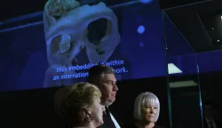 Zagreb.25.11.2025.- Predsjednik Republike Zoran Milanović posjetio je Hrvatski prirodoslovni muzej i obišao izložbu "Lubanja C - svjetska paleoantropološka baština".Foto HINA/Tomislav Pavlek/ tp