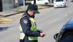 Policija kontrola akcija prometna kazna ilustracija