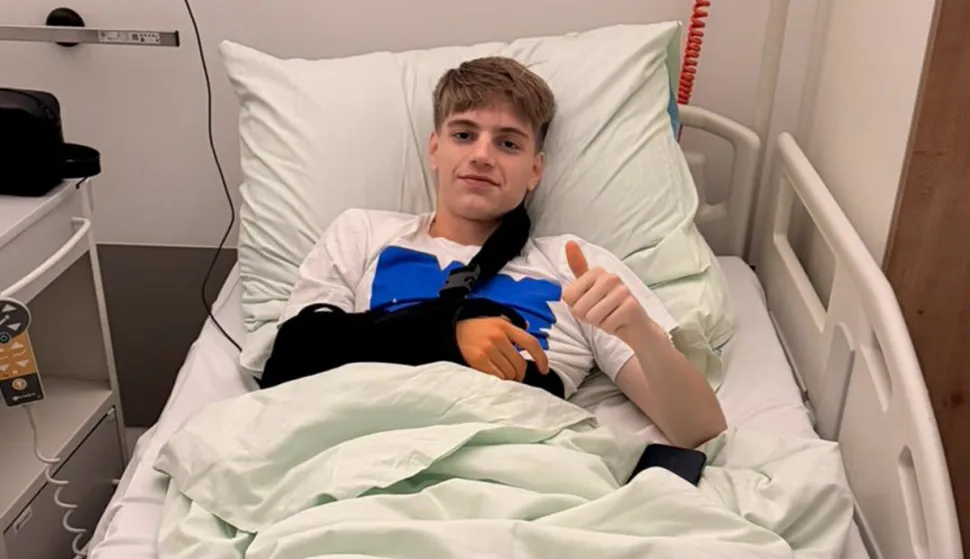 Niki Farkašu operirano rame