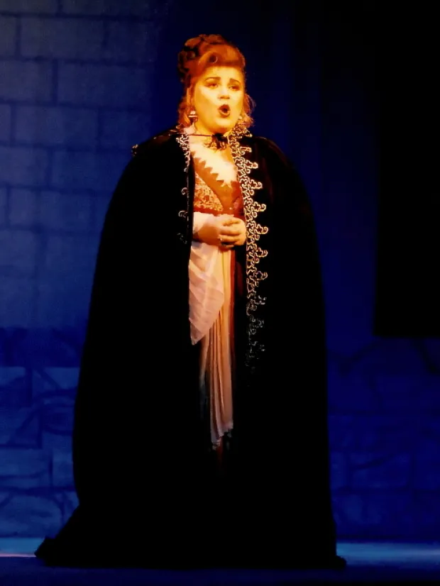 SanjaToth u TrubaduruUstupljena