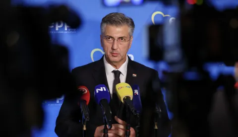 Zagreb, 28.11.2025 - Konferencija Europske pučke stranke (EPP) o novom vi&scaron;egodi&scaron;njem europskom proračunu. Na slici premijer Anderej Plenković dao je izjavu za medije.foto HINA/ Damir SENČAR/ ds