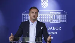 Zagreb 17.06.2025. - Izjava za medije Ante Kujundžića u Saboru. Na fotografiji Ante Kujundžić. foto HINA/ Lana SLIVAR DOMINIĆ/ lsd