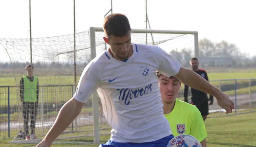 Livana, 30. 11. 2025., Igrali&scaron;te u Livani, Tomislav - Torpedo (Ku&scaron;evac), Prva ŽNL Osječko-baranjska SNIMIO BRUNO JOBST