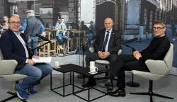 MAGAZINredit: MANJGURACaption:Krešimir Macan, Branko Bačić i dr. Krunoslav Šmit