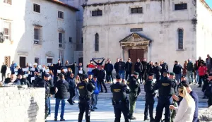 Zadar antifašistički prosvjed