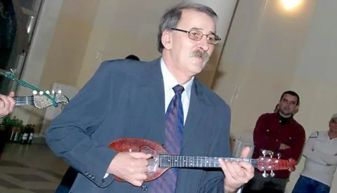 Krešimir Stipa Bogutovacustupljeno