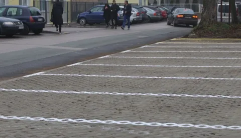 Novo parkiralište u Ulici Jakova Gotovca u Vukovaru s 13 mjesta