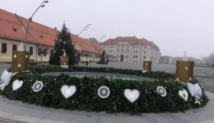 Grad Dakovo isplacujebozicnice od 200 kuna