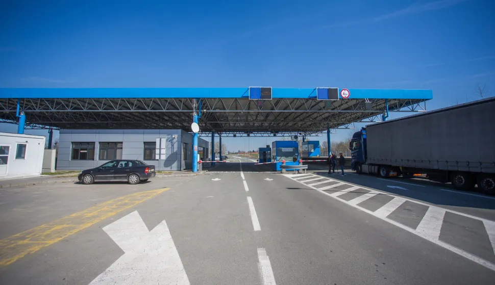 12.03.2020., Batina - Zatvoren granicni prijelaz Batina-Bezdan jer je do zatvaranja prvo doslo sa strane Srbije. rPhoto: Davor Javorovic/PIXSELL 