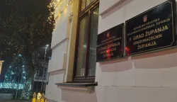 Grad Županja u blagdanskom ruhufoto: Marija Lešić Omerović