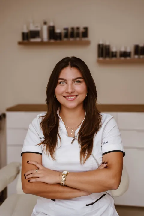 Marija Veber – prva u Slavoniji i Baranji koja izvodi Hairstroke tehniku obrva