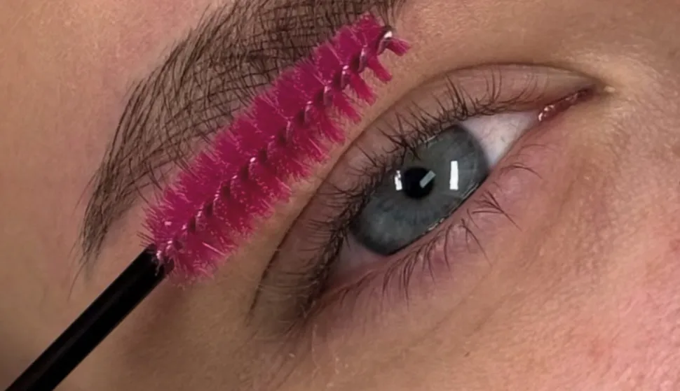 Marija Veber – prva u Slavoniji i Baranji koja izvodi Hairstroke tehniku obrva