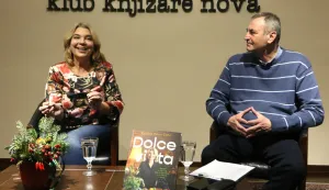 Osijek, 04. 12. 2025, Klub knjižare Nova: Predstavljanje knjige recepata "Dolce vita#, Karmele Vukov - Colić.snimio GOJKO MITIĆ
