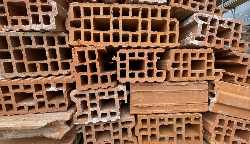 Osijek, 23. 08. 2022, opeka, opeke, gradjevinski radovi, gradjevinski materijal, ilustracijaSNIMIO BRUNO JOBST