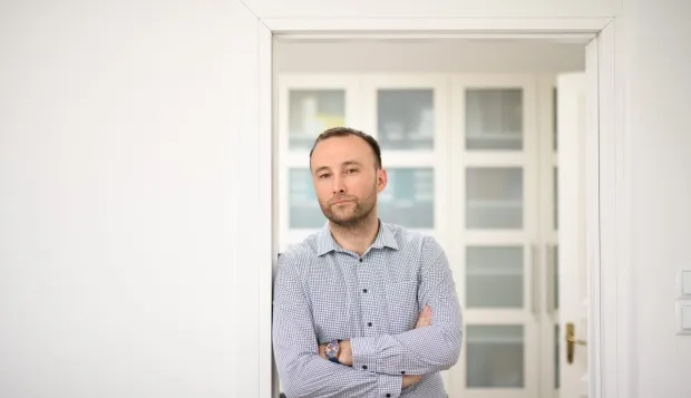 Knjiga "Lijeni radoholičar - Kako raditi manje, a živjeti više", Davor Kust