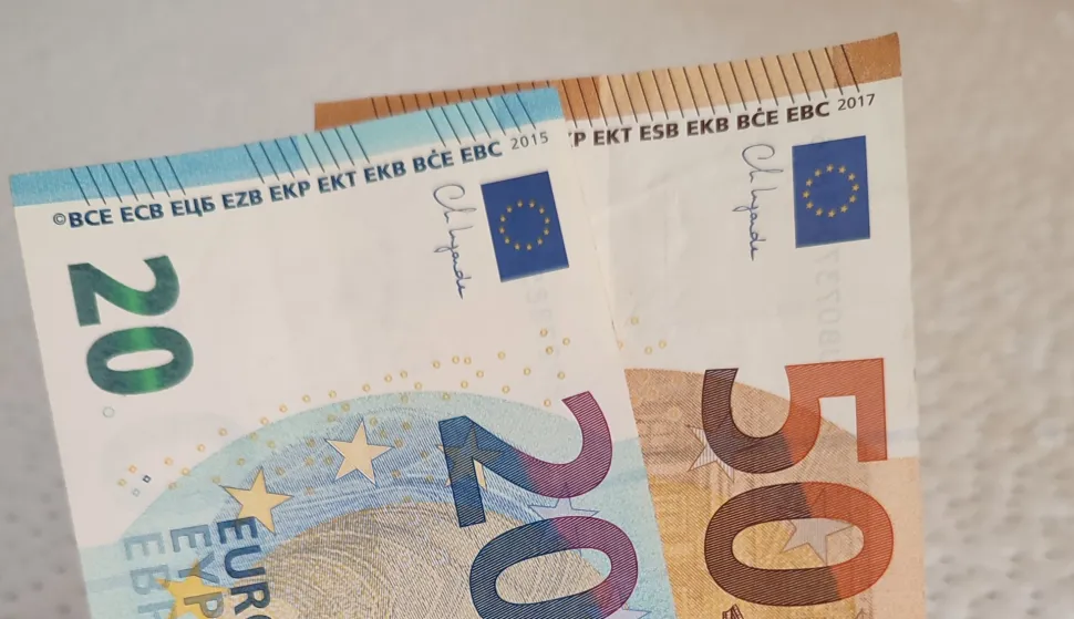 Euri, božićnicesnimila Marija Lešić Omerović