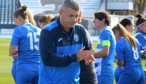 Osijek, 02. 11. 2025, Stadion Gradski vrt, nogmoet, Osijek - Split, Magenta liga nogometašica. Robert Špehar, trener.snimio GOJKO MITIĆ