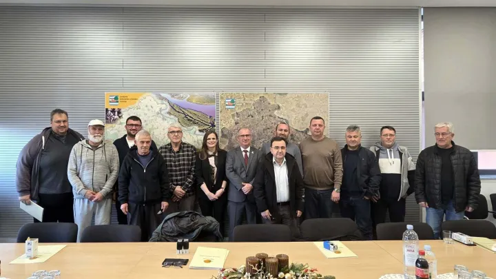 VINKOVCIPotpisani su ugovori s korisnicima potpora za razvoj i unapređenje slatkovodnog ribarstva u Vukovarsko-srijemskoj županiji za 2025. godinuPROSINAC 2025.