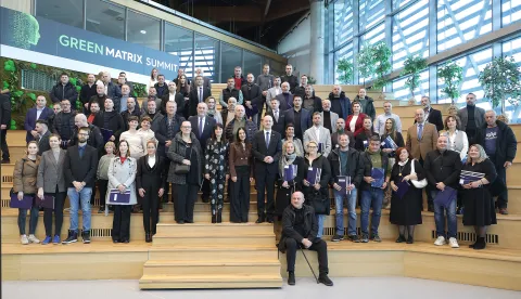 Osijek, 10. 12. 2025., Gospodarski centar, GC, OBŽ, Županijske potpore poduzetnicima, potpora, poduzentik, poduzetnici, zajednička fotografijaSNIMIO BRUNO JOBST