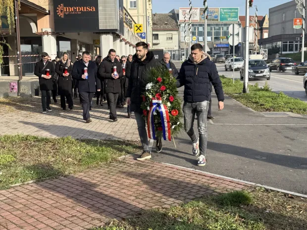 Na 26-tu godišnjicu smrti, vinkovački HDZ-ovci odali počast dr Franji Tuđmanu