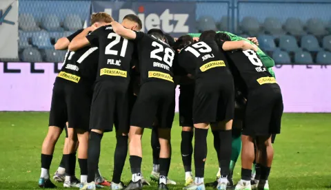 Vinkovci, 17.10.2025. - Susret 11. kola hrvatskog nogometnog prvenstva Vukovar 1991 - Dinamo.foto HINA/ Gordan Pani?/ gp