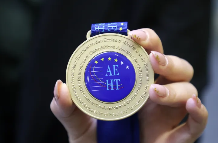 Učenici Ugostiteljsko-turističke škole briljirali u Švedskoj. U Osijek su se vratili s jednim zlatom i dvije bronce