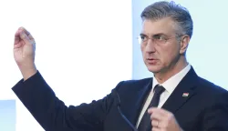 Zagreb, 12.12.2025. - Ministarstvo gospodarstva organiziralo je konferenciju Gospodarski dijalog: Investicije, inovacije i industrija. Na fotografiji premijer Andrej Plenković. foto HINA/ Lana SLIVAR DOMINIĆ/ lsd