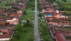 02.07.2024., Bosnjaci - Snazno nevrijeme zahvatilo je sinoc kontinentalni dio zemlje. U Bosnjacima je bila tuca velicine teniske loptice. Krovovi i procelja kuca su osteceni, puni su rupa, mnogi automobili su razbijeni, plastenici unisteni, a na usjevima je steta stopostotna. Pogledajte snimke iz zraka. Photo: Davor Javorovic/PIXSELL