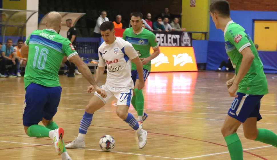 Dramatičan susret u Zrinjevcu: Osječani imali 3:0, a onda pogurali goste do pobjede