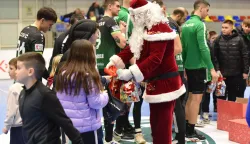 Pobjeda i Djed Božićnjak u dvorani u Našicama: Cenić u prvom poluvremenu postigao čak deset pogodaka