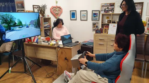 Kako godine utječu na vožnju: Umirovljenici u Osijeku testirali reflekse na simulatoru