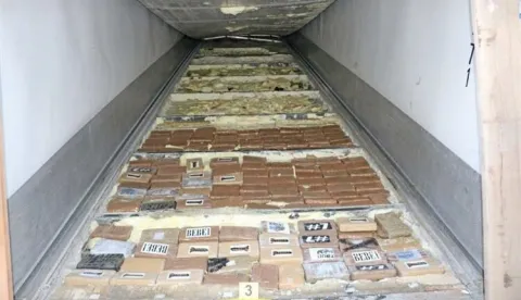 VELIKA MEĐUNARODNA AKCIJA BORBE PROTIV TRGOVACA KOKAINA NA VELIKO