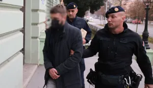 16.12.2025., Osijek, Zupanijsk sud, Privodjenje kod istraznog sudca osumnjicenog zdravstvenog djelatnika, kojeg se tereti za vise kaznenih djela na stetu maloljetnika i dvije punoljetne osobe. Photo: Davor Javorovic/PIXSELL