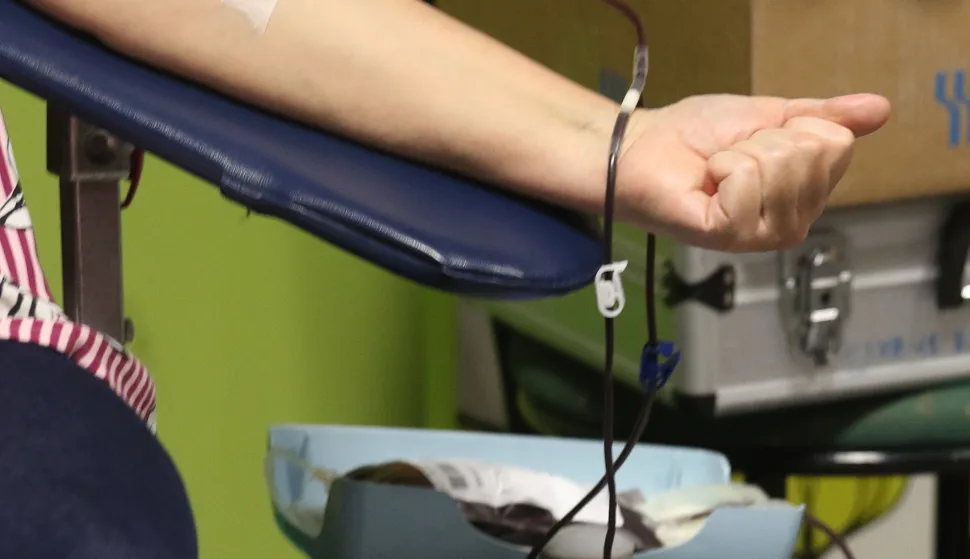 Osijek, 14. 11. 2020, Portanova. Akcija dobrovoljnog darivanja krvi, DDK, zbog nestasice krvi...snimio GOJKO MITIĆ