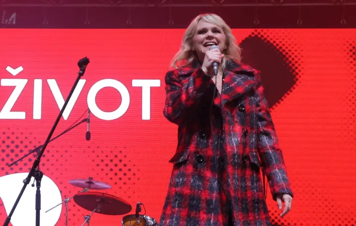 Zagreb.17.12.2025.- U organizaciji Zaklade Ana Rukavina, u suradnji s Novom TV održan je humanitarni božićni koncert "Želim život", s ciljem prikupljanja sredstava za stručno usavr&scaron;avanje liječnika specijalista i specijalizanata na području hematologije i srodnih specijalizacija kako bismo pomogli oboljelima od leukemije, limfoma i ostalih hematolo&scaron;kih oboljenja.Na slici Tajči.Foto HINA/Tomislav Pavlek/ tp