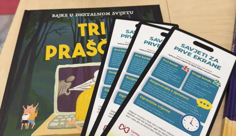 U Dječjem vrtiću Sjenčica u Osijeku danas je održana donacija edukativnih slikovnica iz serijala "Bajke u digitalnom svijetu", u organizaciji Centra za nestalu i zlostavljanu djecu i Centra za sigurniji internet, s ciljem jačanja digitalne pismenosti i sigurnosti djece vrtićke i pred&scaron;kolske dobi.