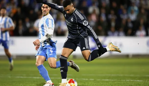epa12599429 Real Madrid's Kylian Mbappe in action during the Spanish King's Cup round of 32 soccer match between Talavera and Real Madrid, in El Prado stadium, Talavera de la Reina, Spain 17 December 2025. EPA/Manu Reino