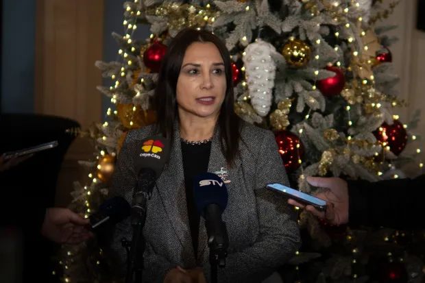 Osijek, 18. 12. 2025., Dodjela potpora poduzetnicima iz opžeg programa poticanja razvoja Grada Osijekapotpore; poduzetnici; Grad Osijek; HNK; dobitnica; poduzetnica