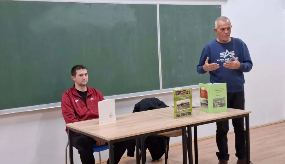 Punih 40 godina Osječkog strelja&scaron;tva u slici i riječi