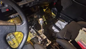 Policijski motocilisti u lovu na tehnički neispravna vozila, neispravan, motocikl, policija, ilustracija