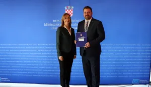 ĐakovoNa Savjetu za Slavoniju u Iloku Gradu Đakovu vi&scaron;e od milijun eura za gradnju vrtića u Ku&scaron;evcuProsinac 2025.