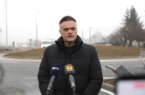 Osijek, 20. 12. 2025., Vukovarska ulica, kružni tok, zavr&scaron;etak radova, pu&scaron;tanje u promet, obilazak, Goran Martinović - HCSNIMIO BRUNO JOBST