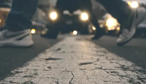 MAGAZIN PEXELSPHOT BY Steven Arenas