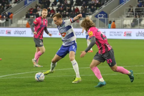 Osijek, 08. 12. 2024, Opus Arena, nogomet, SuperSport HNL 24/25. Osijek - Lokomotiva. Vedran Jugović (7).snimio GOJKO MITIĆ