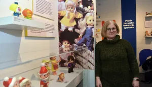 Zagreb, 09.12.2025 (nedeljni broj, Bozicni prilog) - Skolski muzej - izlozba igracaka,na slici Sanja Nekić, uz tekst S.Pavica.foto Davor Kovacevicnedeljni