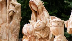 Osijek, 4. 12. 2025., Izložba Tiha radost Betlehema, Muzej Slavonije, Osijekizložba; Tihi Betlehem; jaslice; prirodni materijali; advent; blagdani; umjetnost; skulpture