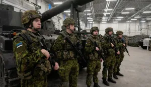 FILE PHOTO: Estonian NATO troops stand in line during a news conference of British Secretary of State for Defence Ben Wallace, Baltic defence ministers and representatives from other NATO members in Tapa Army Base, Estonia, January 19, 2023. REUTERS/Ints Kalnins/File Photo Photo: INTS KALNINS/REUTERS