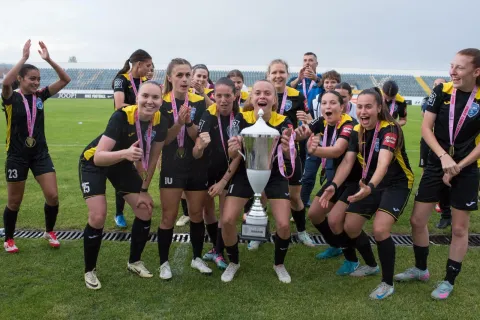 ŽNK OSIJEK ŽENSKI NOGOMETOSJEČANKE OSVOJILE KUP U VELIKOJSVIBANJ 2025